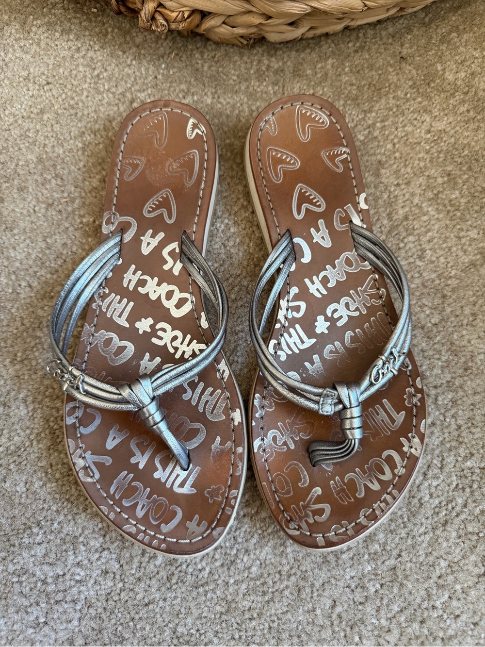 COACH Vintage Poppy Metallic Silver Flip Flop Thong Sandals Y2K Retro